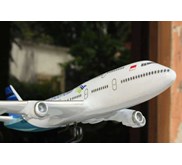REPLIKA MINIATUR PESAWAT GARUDA