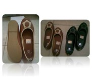 Sepatu flat