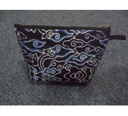 Dompet motif batik