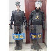 TNI YF 399 105, seragam phh, tactical riot, hub Susan : 0852 1081 5321 / Pin BB : 79991B86, seragam pengendali huru hara, seragam penanggulangan huru hara, team penanggulangan huru hara, baju seragam TNI Polri, PDH tni polri, baju anti kerusuhan, seragam