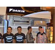 AC 5 PK Cassette Round Flow Daikin Inverter : RZR125LUY14+FCQ125LUV14 