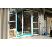 Pintu swing aluminium