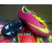 Grosir Sepatu Bola