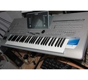 Keyboard Yamaha Tyros-5