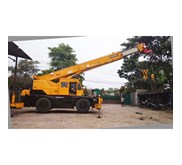 Rental Crawler Crane dan Roughter Crane Surabaya