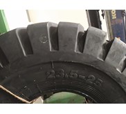 Ban Loader 23.5-25 Jakarta Utara