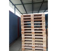 Pallet kayu serut halus
