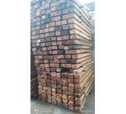 Bantalan pelindung kayu