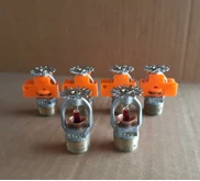 Sprinkler head merk Tyco 68°C type pendent c/w celling plate