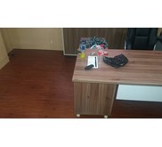 Lantai Vinyl Plank motif kayu