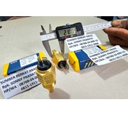 KUS KE00165 TEMPERATURE SENSOR KE 00165 DRAT 21MM - 1/2-14NPT - Y