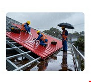 borongan pasang genteng spandek baja ringan