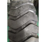 Ban Loader Advance 17.5-25 / 16PR (Tubeless)