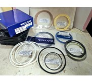 VOLVO VOE14589159 VOE 14589159 SEAL KIT BOOM CYLINDER - GENUINE