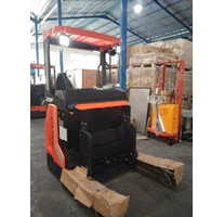 Reach Truck - Forklift Electric 12 meter