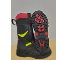Safety boots (Sepatu keselamatan)
