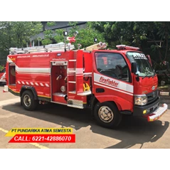 Mobil pemadam kebakaran kapasitas 4000 liter