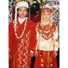 rias pengantin adat betawi oleh ny. e. lestari taufik