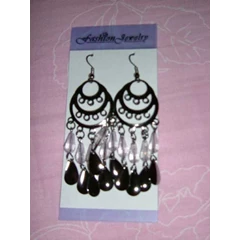 anting batu kristal