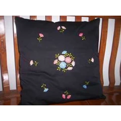 sarung bantal bordir/ embroidery cushion cover