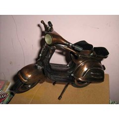 miniatur vespa/ skuter/ sepeda motor