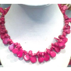kalung koral merah