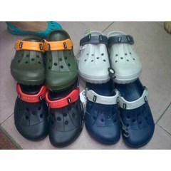 sendal crocs