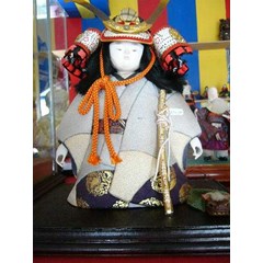 boneka jepang kaisar