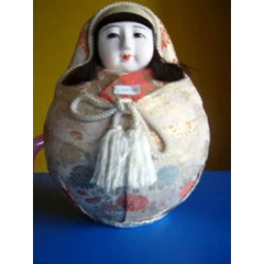 boneka cewe baju orange