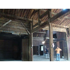 rumah kayu jati