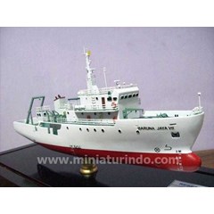 miniatur research vessel / research vessel scale model
