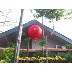 lampion bola besar