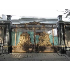 pintu gerbang besi tempa resin