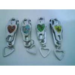 gunting kuku love