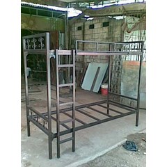 ranjang besi