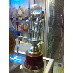 plakat trophy piala award fiber aclyric acrilik akrilik kristal timah logam grafir laser engraving perlombaan kejuaraan pospeda poprov pekan olahraga daerah pekan olahraga provinsi propinsi penghargaan souvenir hadiah promosi masa bakti masa kerja