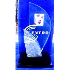 plakat fiber piala fiber trophy fiber medali acrilik fiber acrylic akrilik resin kristal pernikahan penghargaan souvenir laser sablon engraving grafir 2dimensi 3dimensi 2d 3d