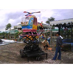 komedi putar helikopter tunggal