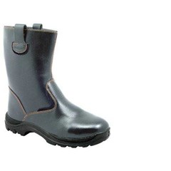 sepatu keamanan kerja