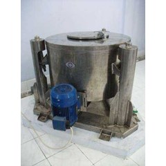mesin pemeras pakaian ( mesin laundry )