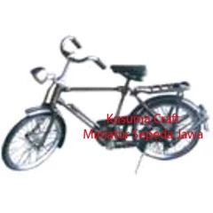 miniatur/ miniatur logam/ miniatur sepeda/ sepeda jawa/ miniatur sepeda jawa/ souvenir/ replika sepeda/ replika sepeda jawa/ buah tangan/ oleh-oleh khas jogja