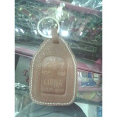 gantungan kunci kulit logo
