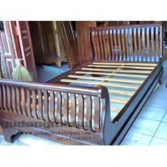 tempat tidur minimalis bagong jari
