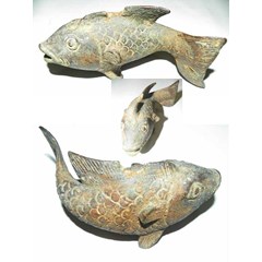 patung ikan mas