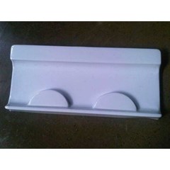 false eyelashes' platform