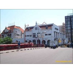 surabaya city tour