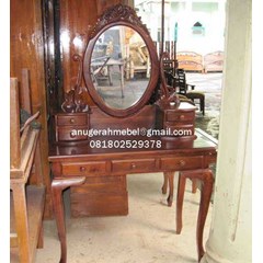 tolet atau kaca rias kartini