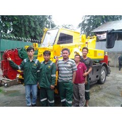 sewa mobile crane harian, sewa crane bulanan, sewa crane kontrak tahunan