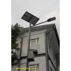 lamtera pju tenaga surya 15 watt