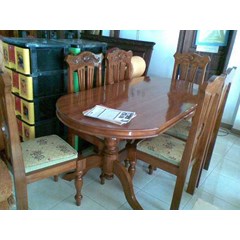 meja makan semi